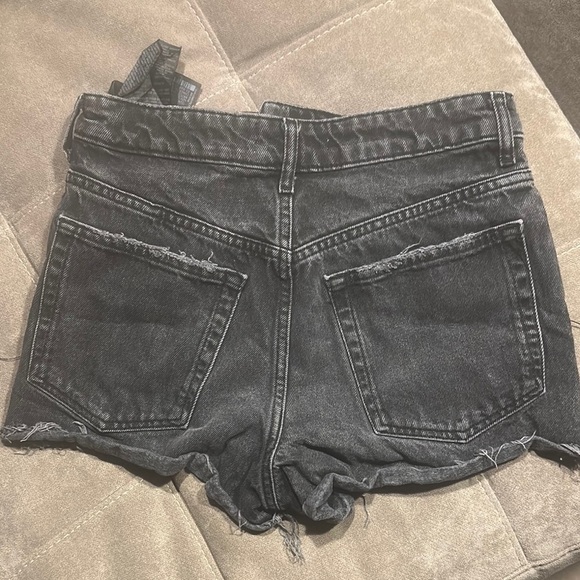 Zara Black Jean Shorts High-Waisted Distressed - Picture 2 of 4